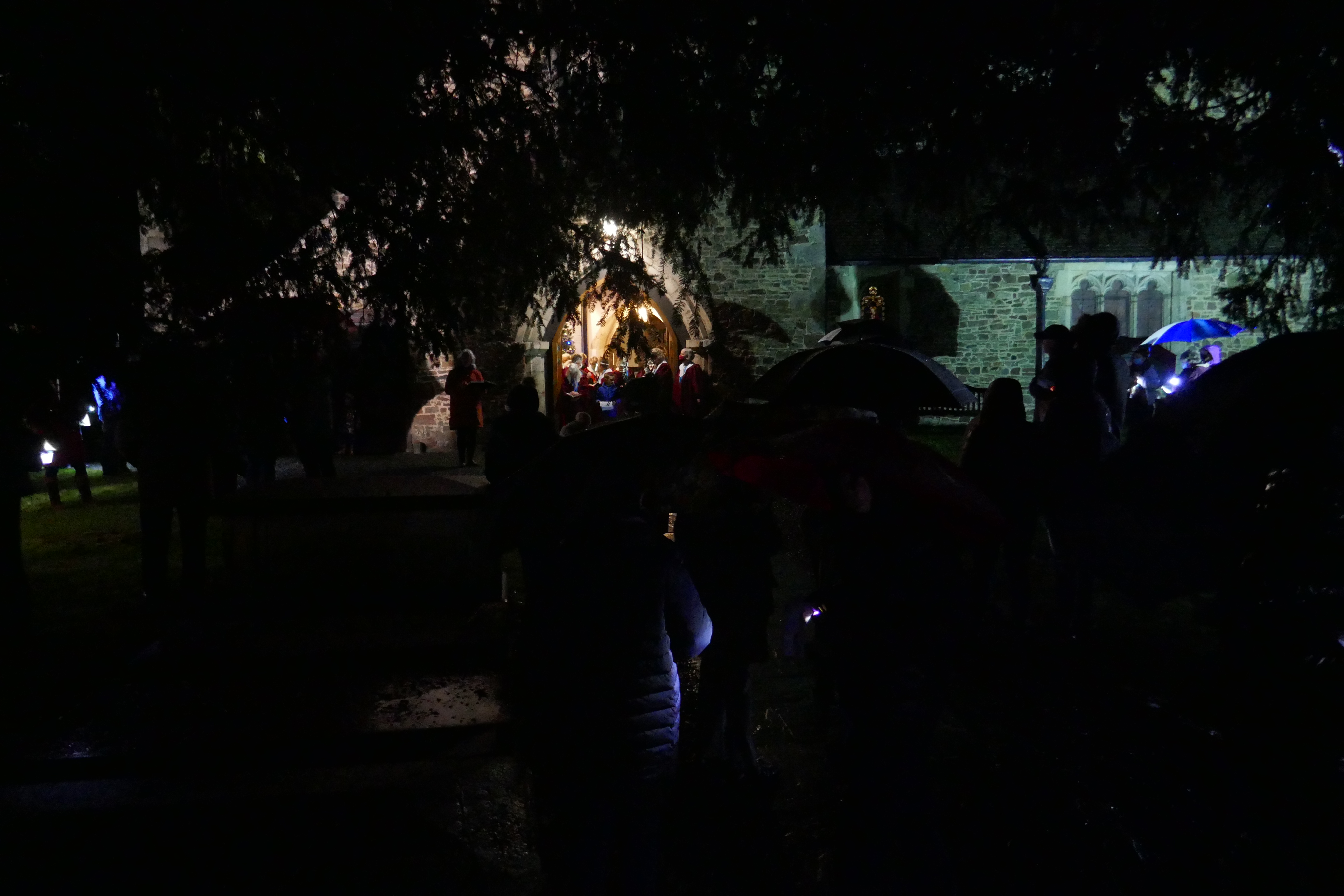Carols in the Churchyard 1